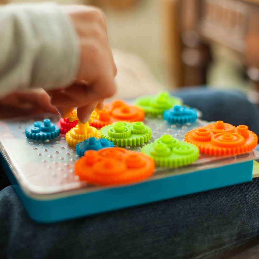 JUEGO DE CONSTRUCCION E INGENIO CON PATRONES